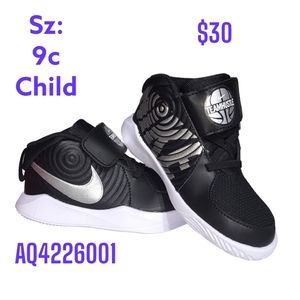 Nike Team Hustle D 9 Sz 9c  Black Sneaker / Shoe / Infant / Baby NWT